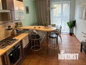 3-к квартира, посуточно, 110м2, 2/9 этаж