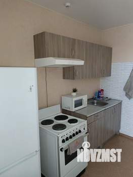 Студия квартира, посуточно, 25м2, 8/17 этаж