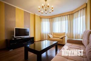 1-к квартира, посуточно, 56м2, 1/1 этаж