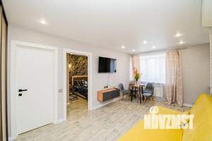 Студия квартира, посуточно, 46м2, 1/5 этаж