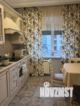 2-к квартира, посуточно, 80м2, 3/6 этаж