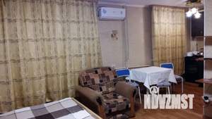 Студия квартира, посуточно, 31м2, 1/3 этаж