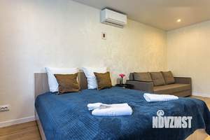 1-к квартира, посуточно, 35м2, 4/9 этаж