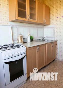 2-к квартира, посуточно, 49м2, 1/1 этаж