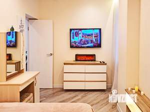 1-к квартира, посуточно, 42м2, 8/17 этаж