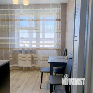 1-к квартира, посуточно, 35м2, 18/25 этаж