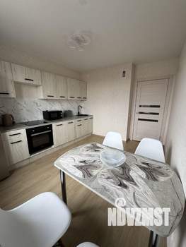 1-к квартира, посуточно, 38м2, 10/18 этаж