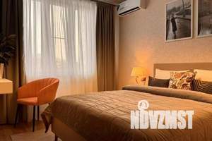 1-к квартира, посуточно, 42м2, 2/25 этаж