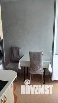 1-к квартира, посуточно, 38м2, 2/10 этаж