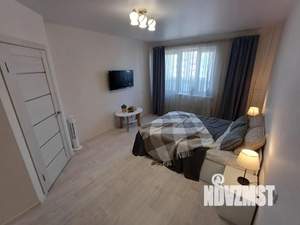 1-к квартира, посуточно, 42м2, 7/10 этаж