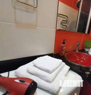 1-к квартира, посуточно, 50м2, 1/1 этаж