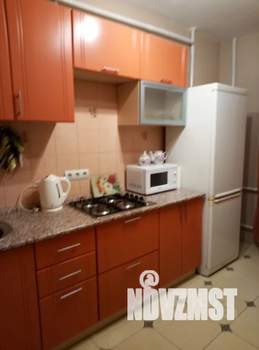 1-к квартира, посуточно, 35м2, 2/10 этаж