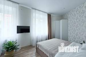 Студия квартира, посуточно, 32м2, 1/5 этаж