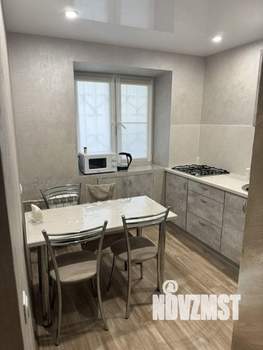 2-к квартира, посуточно, 44м2, 1/1 этаж