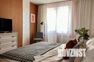 2-к квартира, посуточно, 77м2, 2/17 этаж