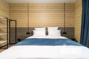 1-к квартира, посуточно, 50м2, 1/2 этаж