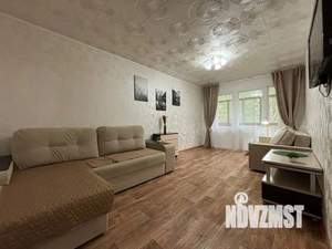 1-к квартира, посуточно, 33м2, 1/1 этаж