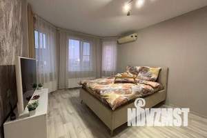 1-к квартира, посуточно, 45м2, 3/17 этаж