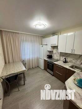 3-к квартира, посуточно, 57м2, 1/1 этаж