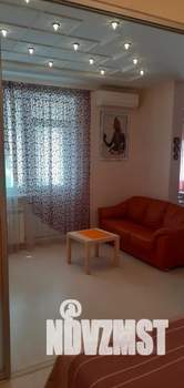 1-к квартира, посуточно, 44м2, 2/8 этаж