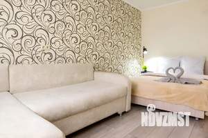 1-к квартира, посуточно, 38м2, 8/25 этаж