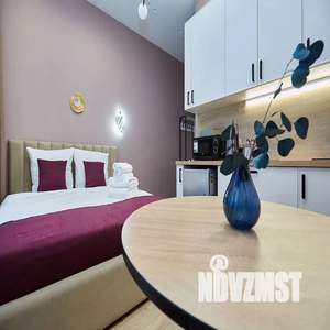Студия квартира, посуточно, 24м2, 1/6 этаж