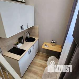 Студия квартира, посуточно, 17м2, 1/6 этаж