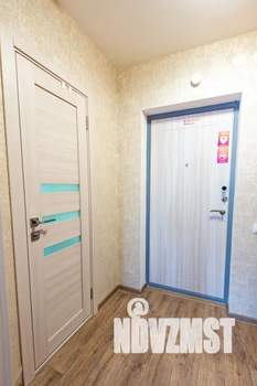 Студия квартира, посуточно, 28м2, 3/10 этаж