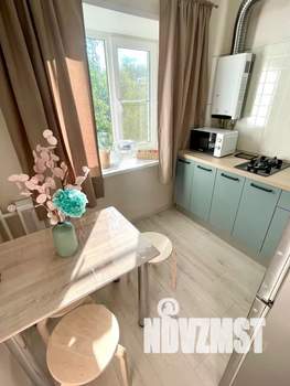 2-к квартира, посуточно, 44м2, 3/5 этаж