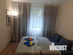 1-к квартира, посуточно, 35м2, 4/10 этаж