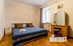 3-к квартира, посуточно, 100м2, 2/3 этаж