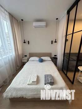 Студия квартира, посуточно, 31м2, 11/11 этаж