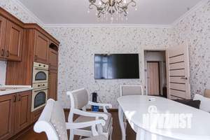 1-к квартира, посуточно, 48м2, 3/7 этаж
