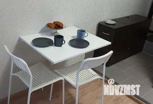 Студия квартира, посуточно, 14м2, 2/5 этаж