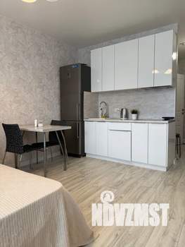 Студия квартира, посуточно, 23м2, 1/10 этаж