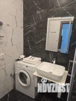 1-к квартира, посуточно, 40м2, 7/19 этаж