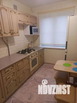 1-к квартира, посуточно, 38м2, 6/9 этаж