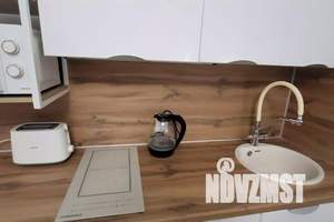 1-к квартира, посуточно, 23м2, 4/18 этаж
