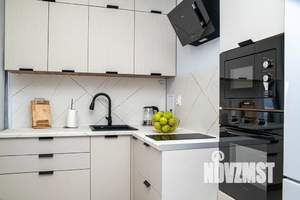 Студия квартира, посуточно, 42м2, 7/18 этаж