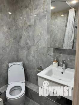 Студия квартира, посуточно, 38м2, 1/17 этаж