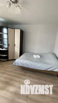 Студия квартира, посуточно, 35м2, 6/23 этаж