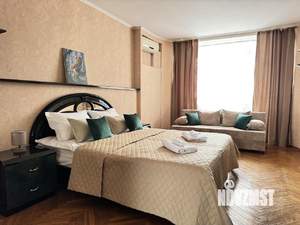 1-к квартира, посуточно, 55м2, 1/1 этаж