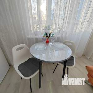 1-к квартира, посуточно, 32м2, 9/10 этаж