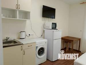 Студия квартира, посуточно, 32м2, 3/3 этаж