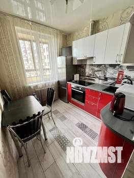 1-к квартира, посуточно, 38м2, 1/1 этаж