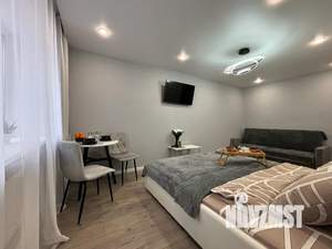 Студия квартира, посуточно, 35м2, 1/5 этаж