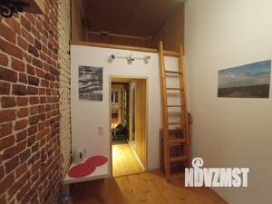 Студия квартира, посуточно, 15м2, 2/2 этаж