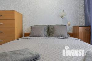 2-к квартира, посуточно, 45м2, 1/1 этаж