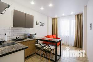 1-к квартира, посуточно, 38м2, 1/1 этаж