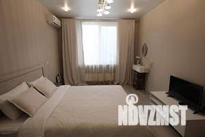 1-к квартира, посуточно, 49м2, 5/15 этаж